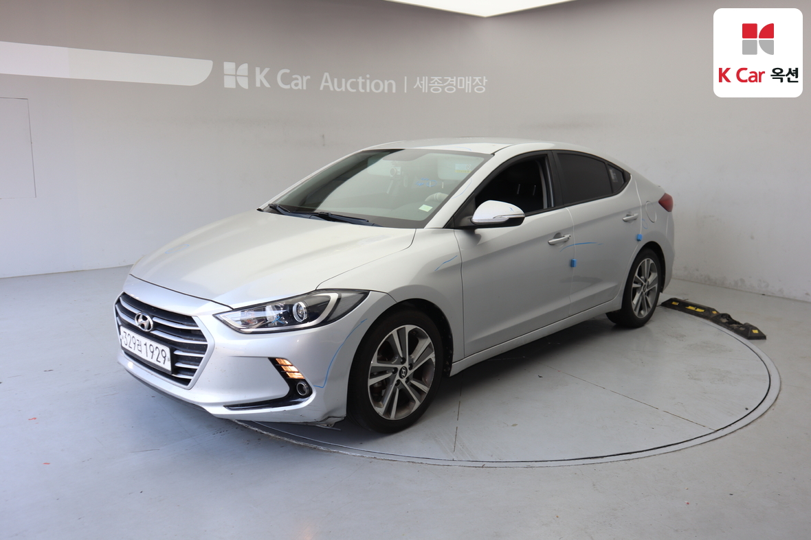 HYUNDAI Avante